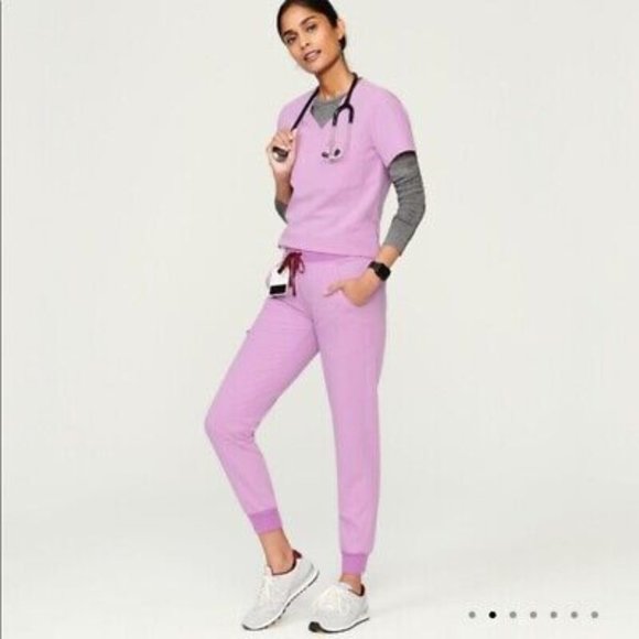 FIGS Women's Lilac Dusk Caterina Scrub Top & Zamora Jogger Pants Size Small - Picture 1 of 5